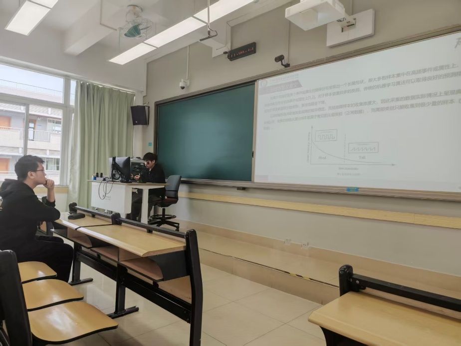 房间的摆设布局AI 生成的内容可能不正确。